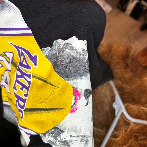 Womens black Lakers tank top with Marilyn Monroe #24 size small Kobe Bryant - Picture 6 of 6